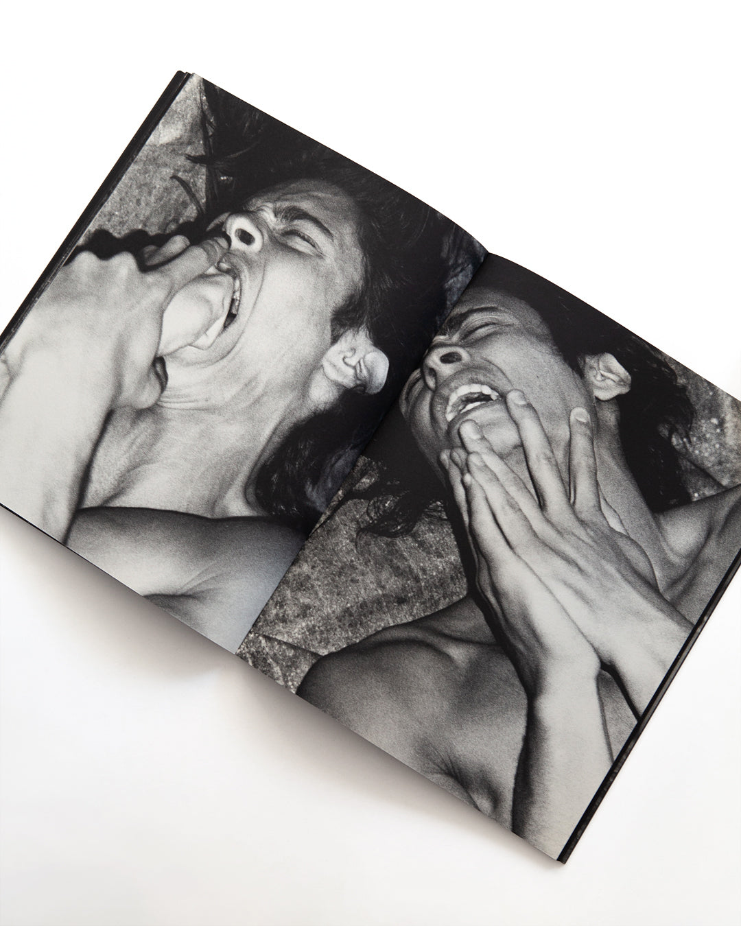 Karl Lagerfeld - The Beauty of Violence