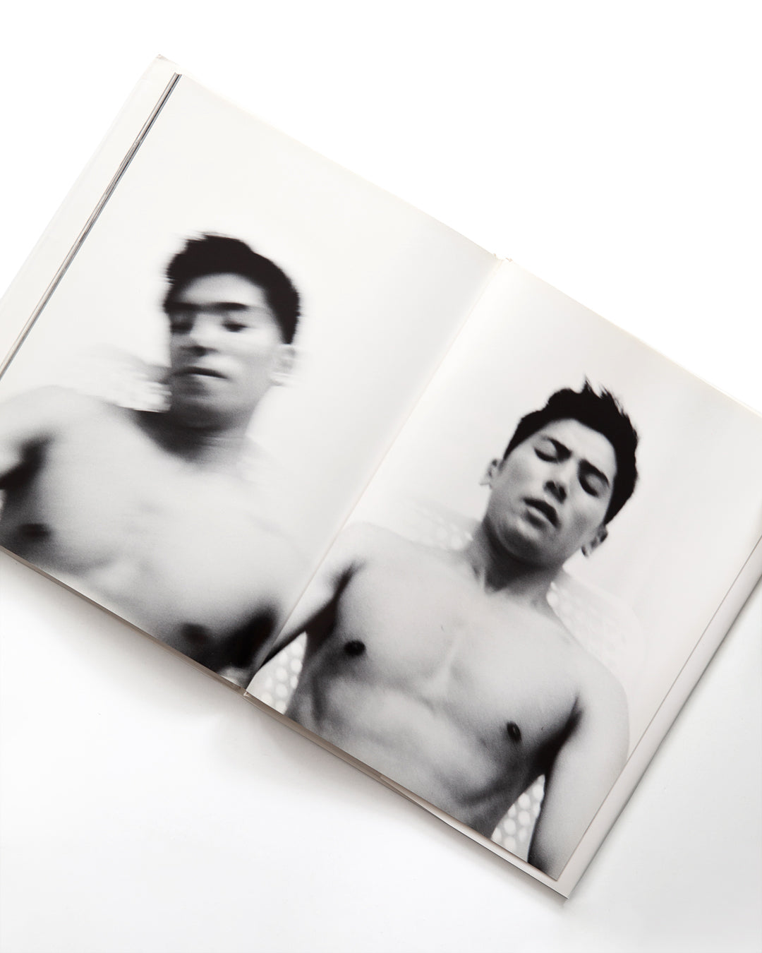 Kishin Shinoyama - White Room